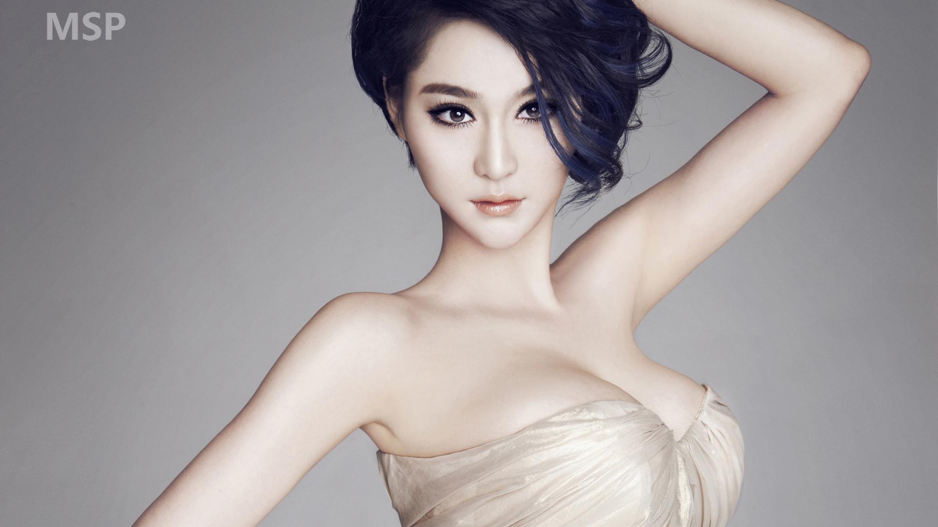 娜高丰胸假体，重塑女性魅力的秘密武器